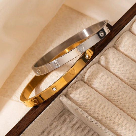 ANENJERY 316L Edelstahl Glatte Intarsien Zirkon Herz Armband für Frauen Männer Einfache Mode Temperament Schmuck Geschenke Täglich Festival Outfits | Techno Shirts | Rave Clothing