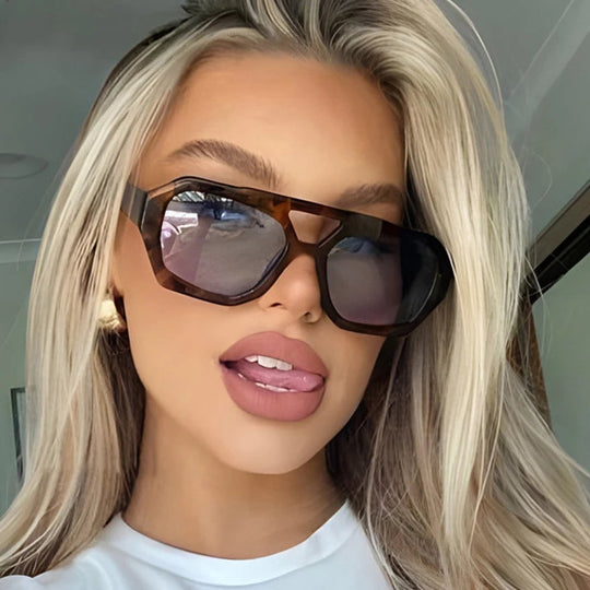 Vintage Quadratische Sonnenbrille für Frauen Männer Dicker Rahmen Doppelte Brücken Brillen Weibliche Mode Chic Polygon Sonnenbrille Leopard Blau Festival Outfits | Techno Shirts | Rave Clothing